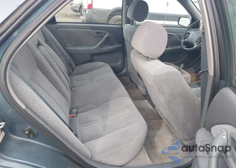 2000 Toyota Camry Le z USA, uszkodzony, nr VIN 4T1BG22K6YU965301